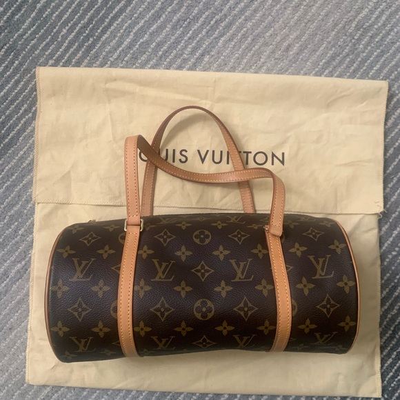 💯% Authentic Louis Vuitton papillon 30! - Picture 6 of 11